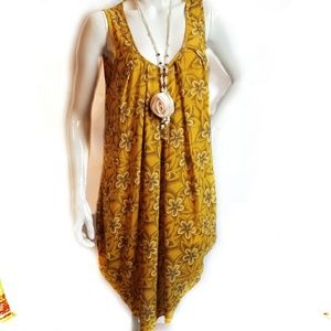 Yellow/gold print summer dress NWT M/L